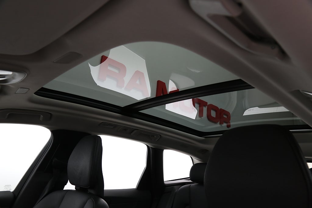 Volvo XC60 Recharge T6 340hk Inscription Exp AWD Pano Läder Drag