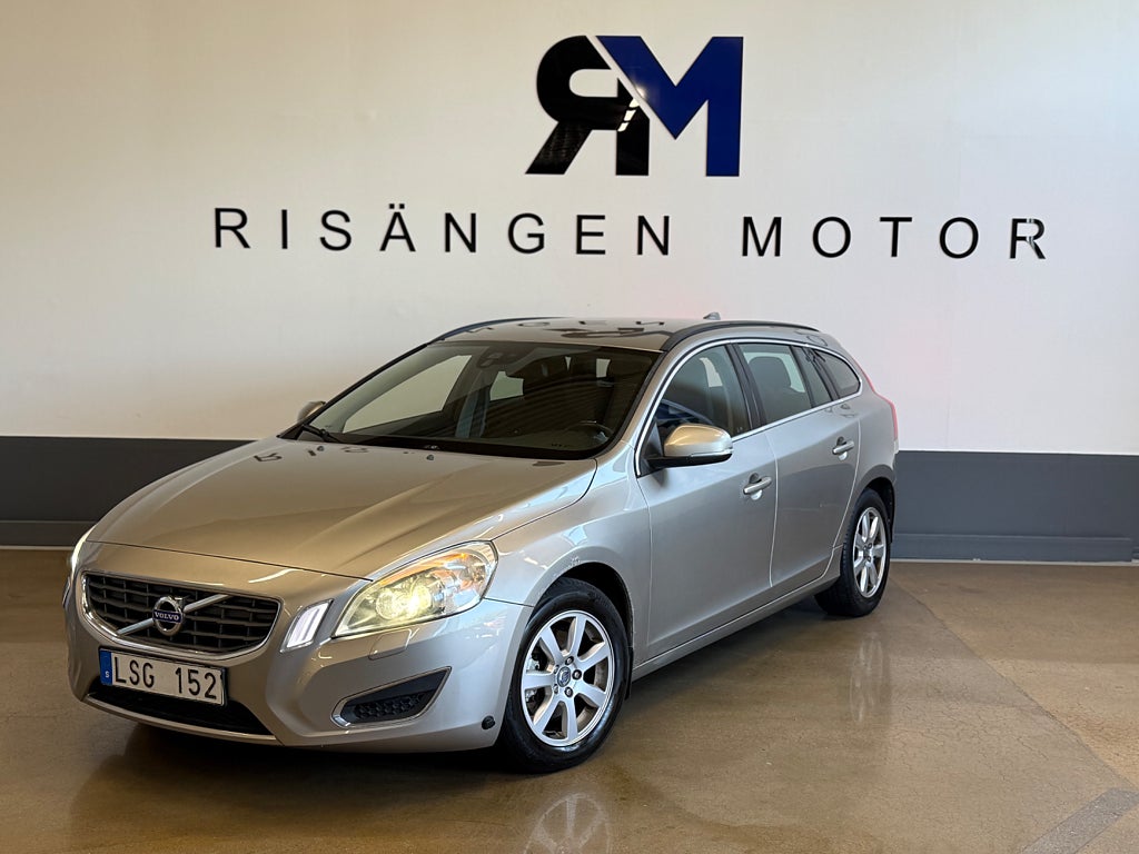 Volvo V60 DRIVe Momentum Euro 5/Drag