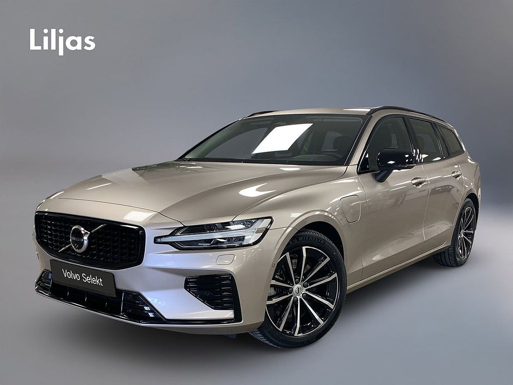 Volvo V60 T6 AWD Plus Dark Nordic Edition//360-kamera//