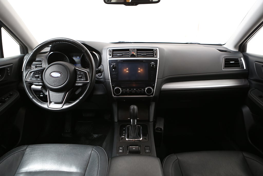 Subaru Outback 2,5i 175hk Ridge AWD Motorv Drag Leasbar 2019