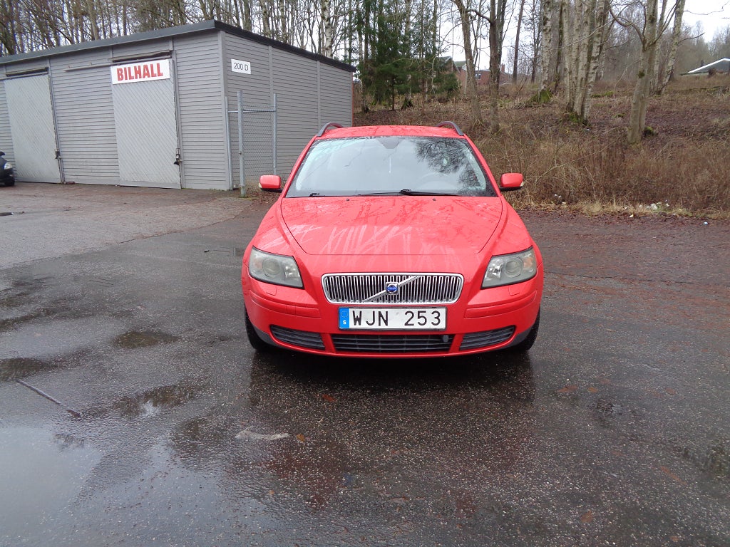 Volvo V50 2.4