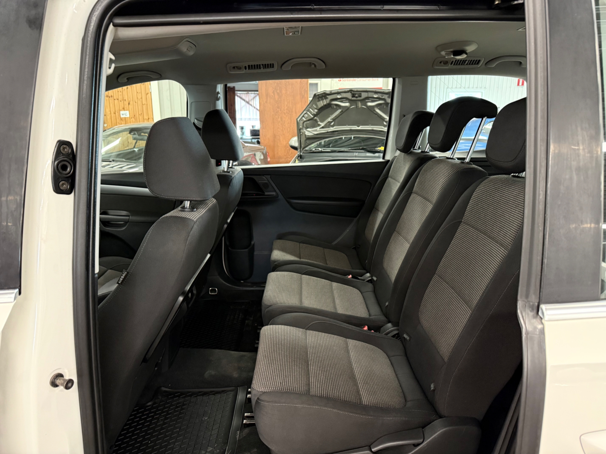 Volkswagen Sharan 2012, bild 6/37