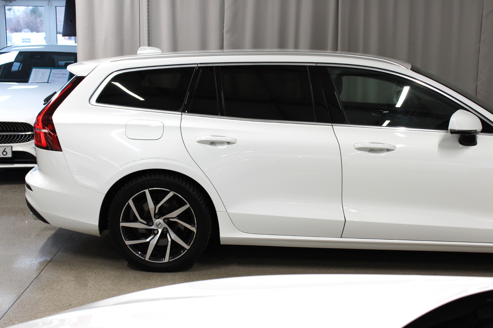 Volvo V60 T6 Twin Engine AWD 340HK, Drag, 360, HUD, Navi, S&V-hju 2020 - miniatyr 6