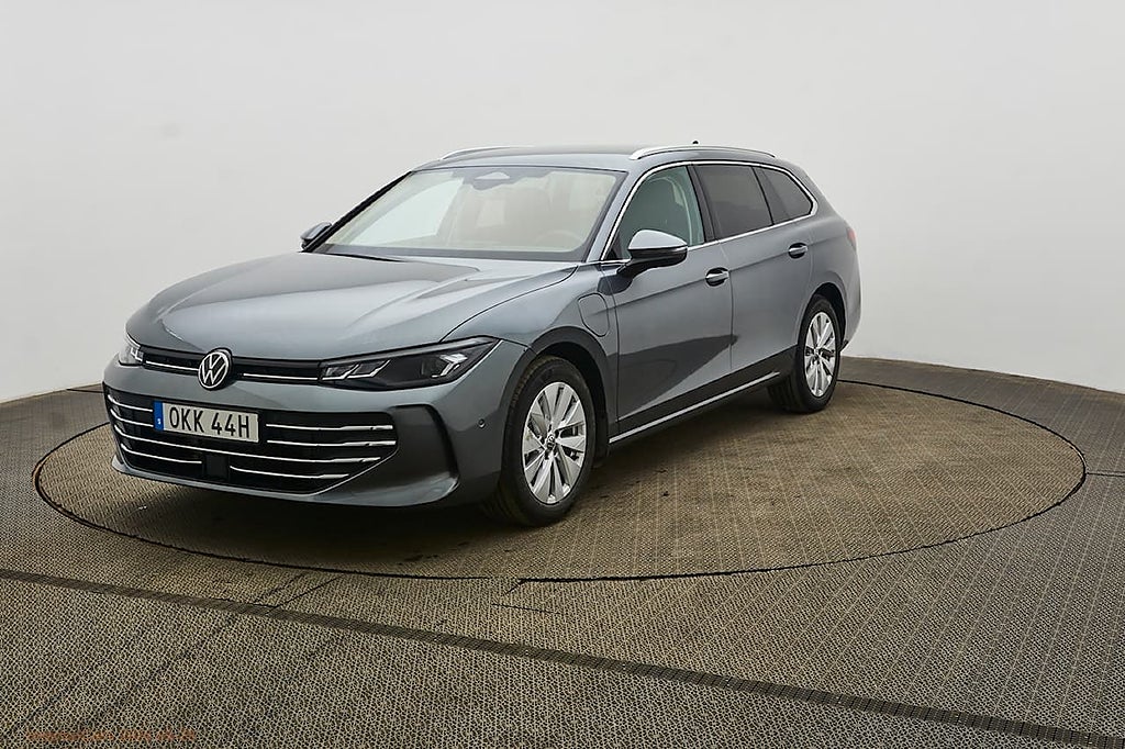 Volkswagen Passat eHybrid 1.5 TSI Business Drag- och Värmepaket 272hk