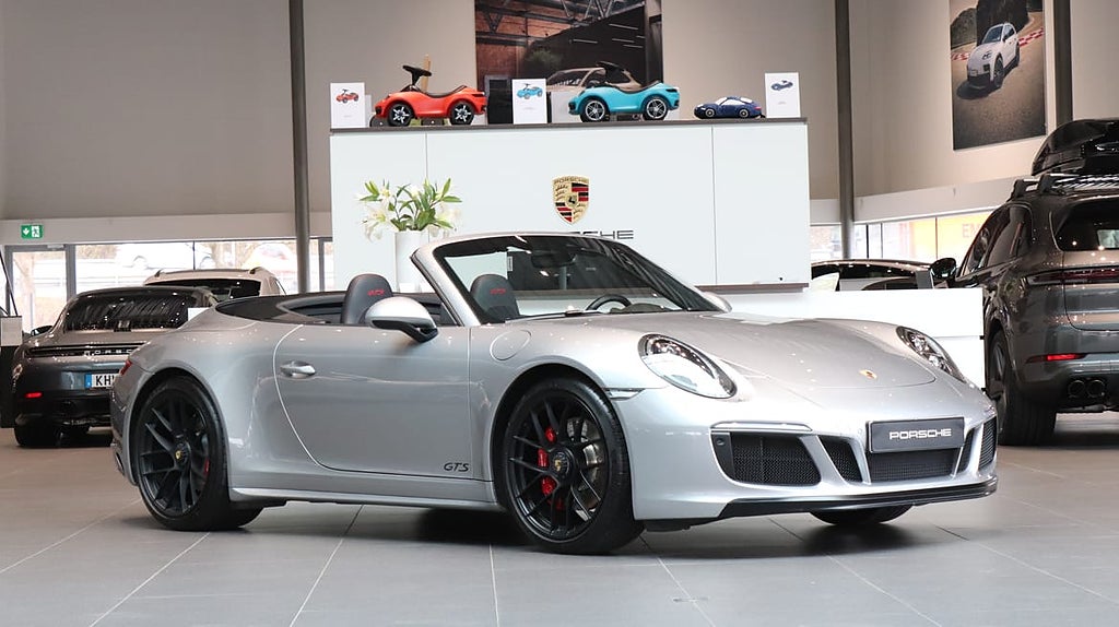 Porsche 911 Carrera 4 GTS Cabriolet 450 hk PDK