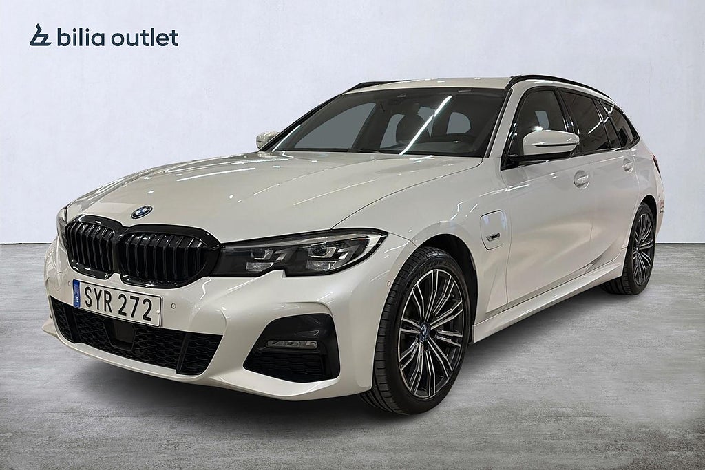 BMW 330e