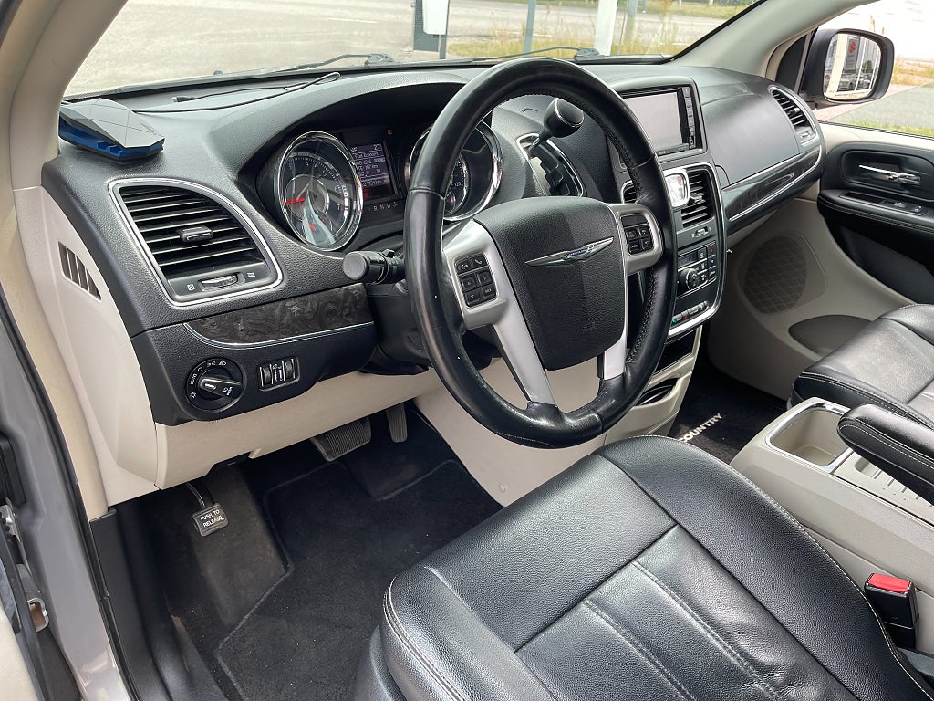 Chrysler Town & Country 3.6 V6 Flex Fuel STOW 'n Go
