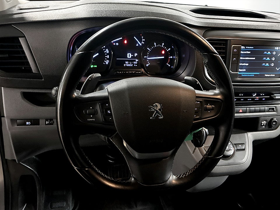 Bild på Peugeot Expert PRO+ 2.0 BHDi 180hk Aut L2 B-KAMERA CARPLAY