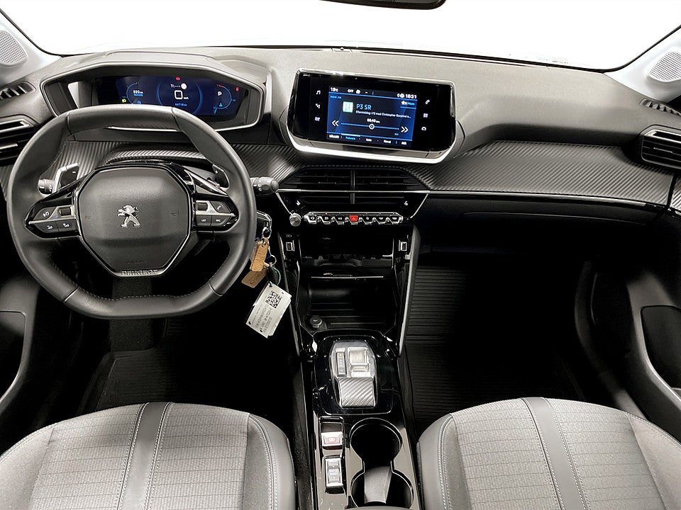 Bild på Peugeot 208 Allure 1.2 PT 100hk Aut B-KAMERA CARPLAY