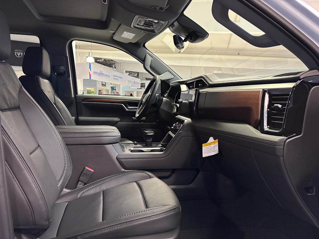 GMC Denali 2026 - miniatyr 9
