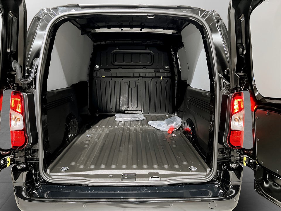 Bild på Opel Combo Elite GS Line 130hk Aut L2 -EDITION! VÄRMARE & DRAGKROK