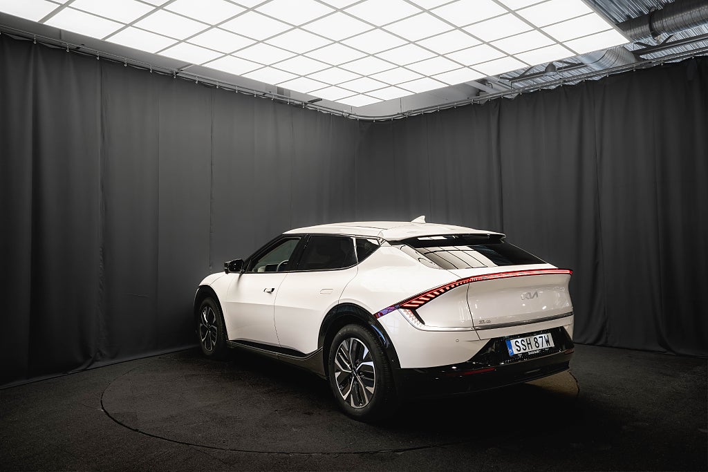 Kia EV6 PLUS AWD LÄDER DRAG 360° ELSTOL VENTILERADE MOMS