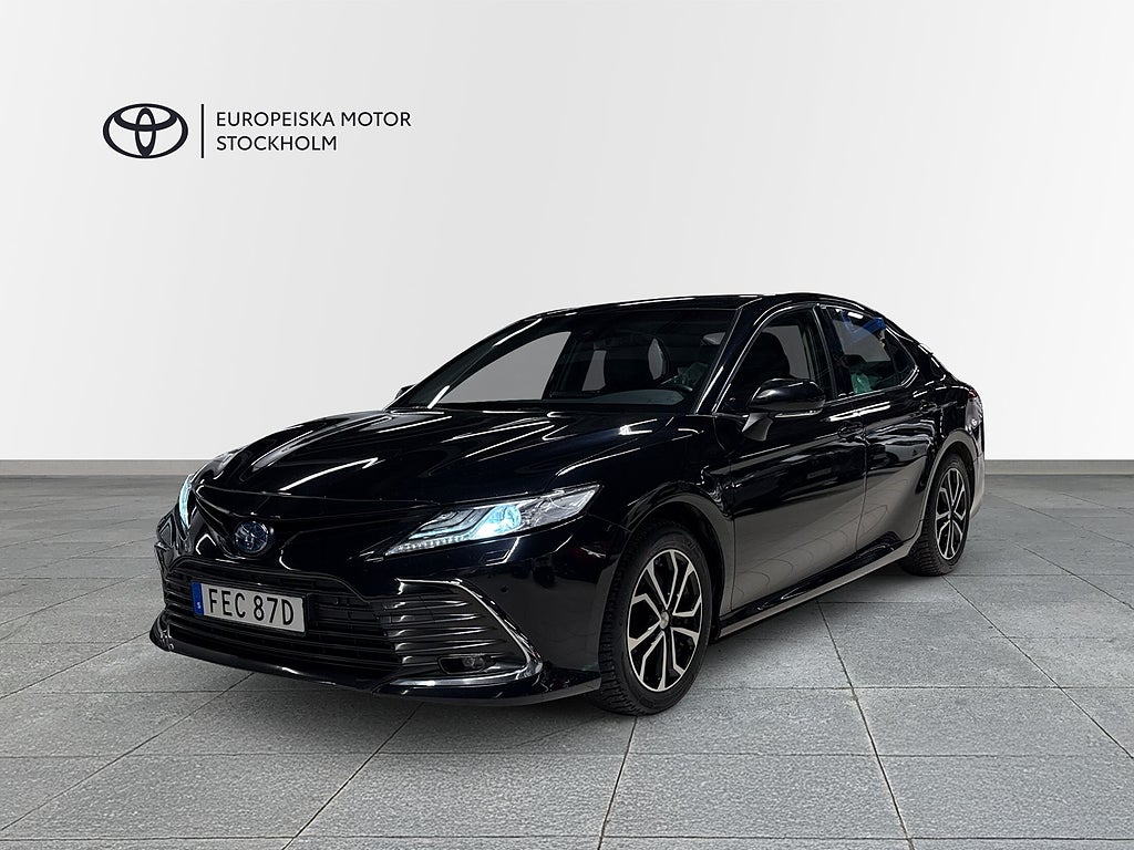 Toyota Camry 2.5 HYBRID EXECUTIVE / V-Hjul
