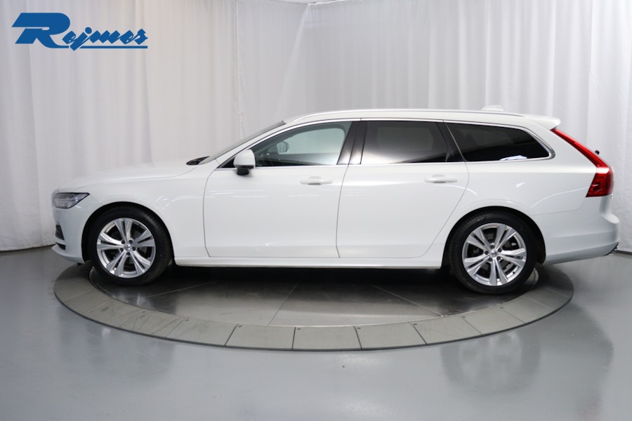 Volvo V90 D4 Momentum SE II 2020, bild 2/48