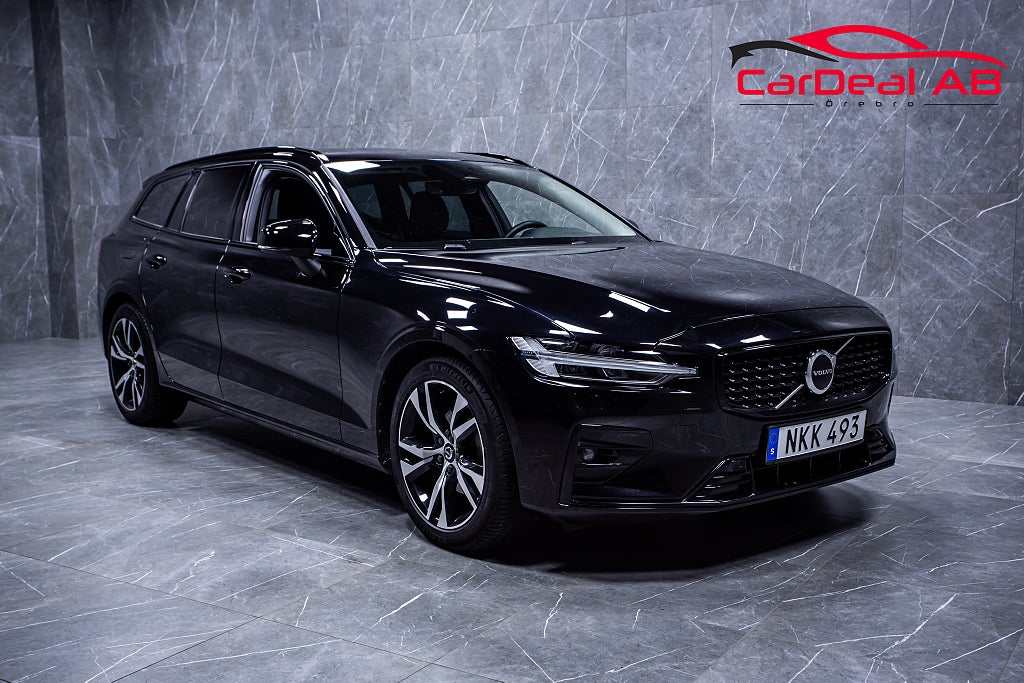 Volvo V60 B4 Plus Dark Värmare Kamera BLIS CarPlay Minnesstolar