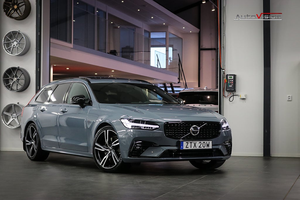 Volvo V90 D5 AWD 235hk R-Design B&W PANO 360º HUD NAVI DRAG 21" 