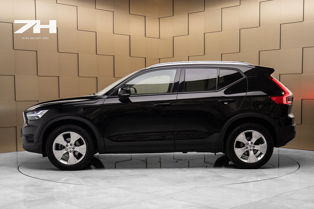 Volvo XC40 T2 / Harman Kardon / Värmare / Farthållare / Sensorer