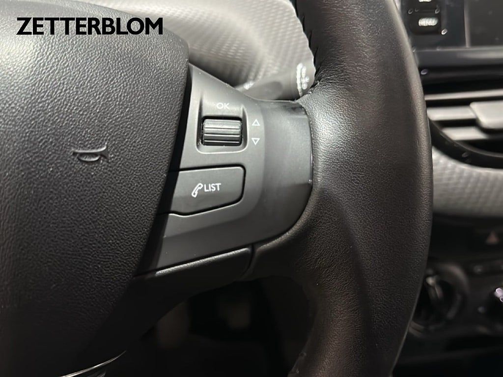 Kombi Peugeot 2008 17 av 18