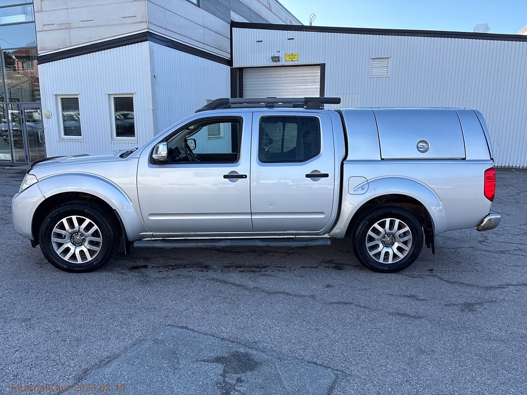 Nissan Navara VI SÖKER OCH KÖPER NAVARA MED MOMS FÖR EXPORT
