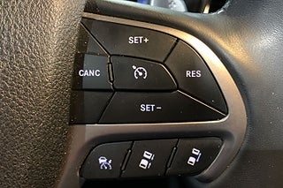 SUV Jeep Grand Cherokee 22 av 24