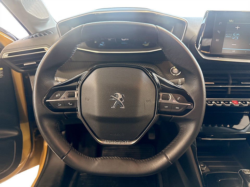 Bild på Peugeot e-208 Allure 50kWh 136hk Aut B-KAMERA CARPLAY