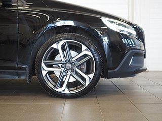 Halvkombi Volvo V40 Cross Country 8 av 23