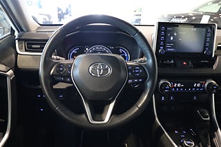 SUV Toyota RAV4 15 av 28