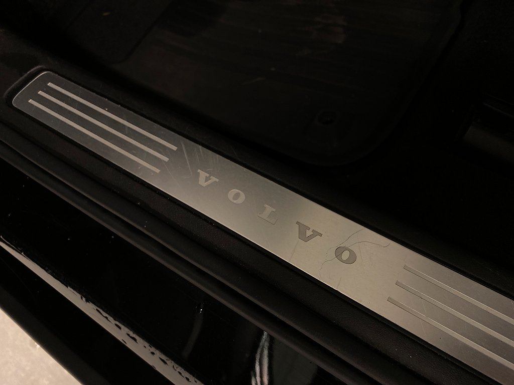 Volvo V90 D4 Momentum Advanced Ed 190hk Drag VOC Navi Kamera