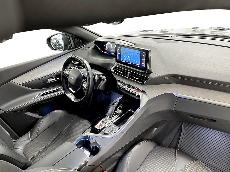 Bild på Peugeot 5008 GT 1.2 PT 130hk Aut 7-SITS B-KAMERA NAVI