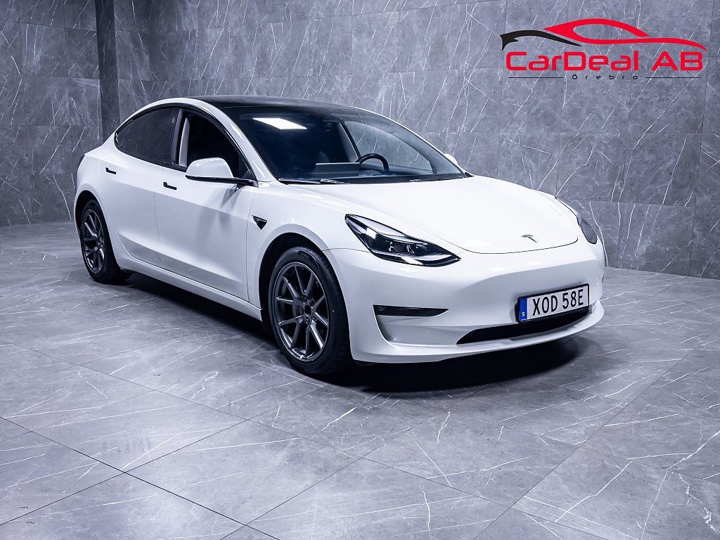Tesla Model 3 Long Range AWD 498hk Pano Värmepump Full Self-Driving 