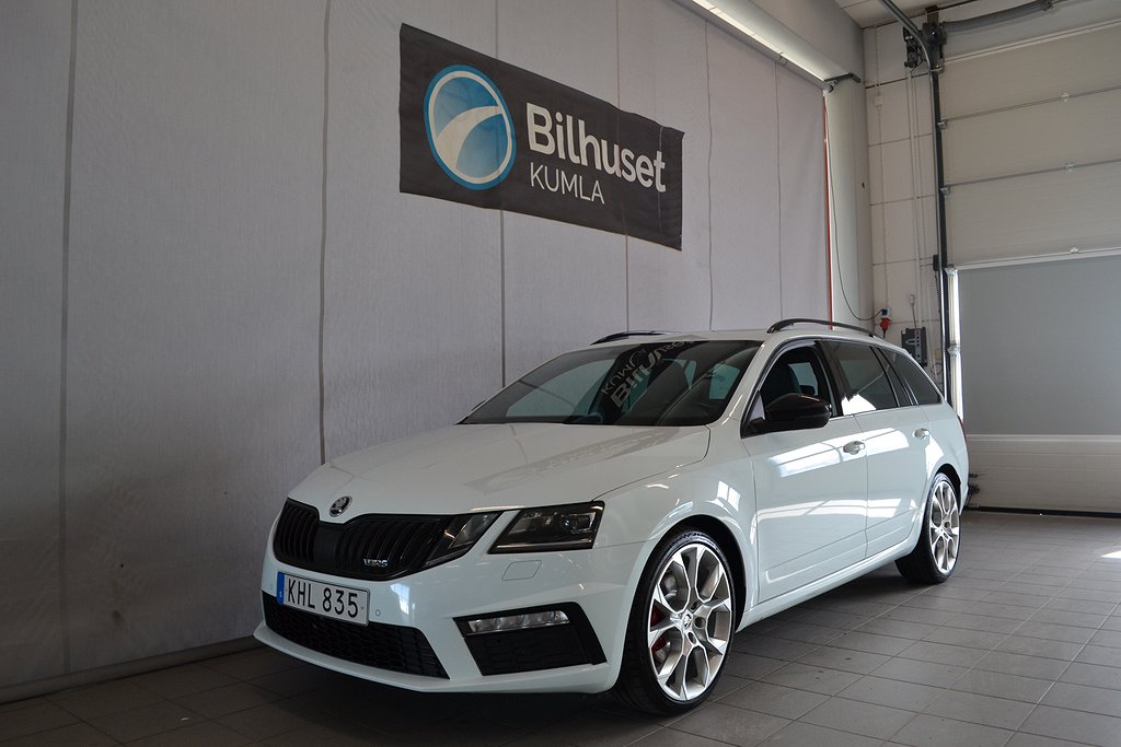 Skoda Octavia RS 2.0 TDI 184hk 4x4 Premium Drag Värmare Navi