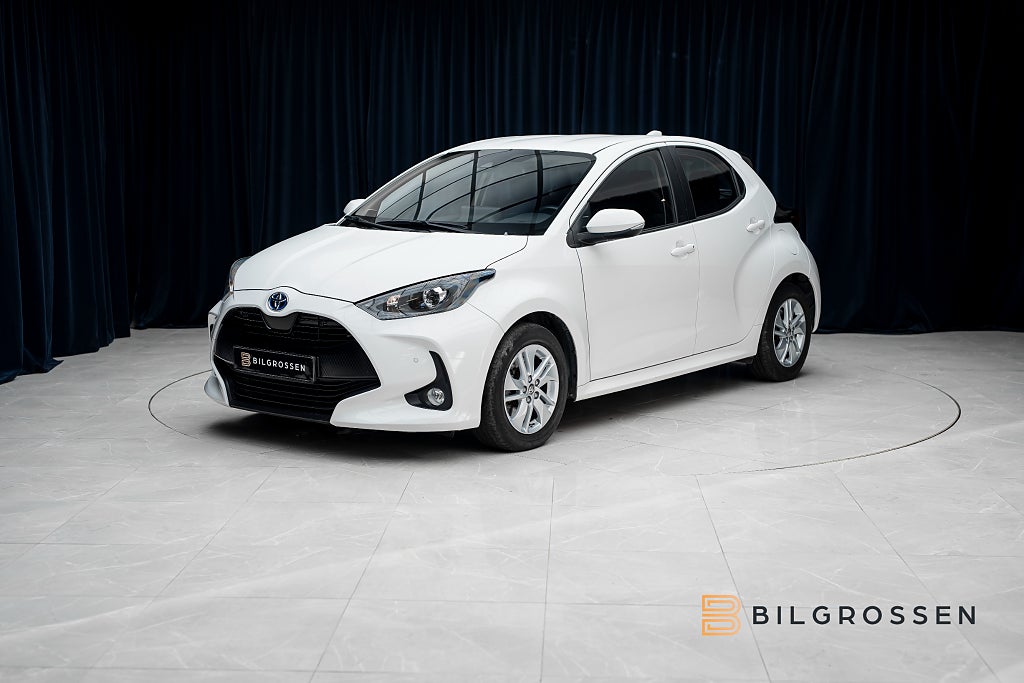 Toyota Yaris Hybrid CVT Active B-Kamera Adp Fart P-Sensorer MOMS