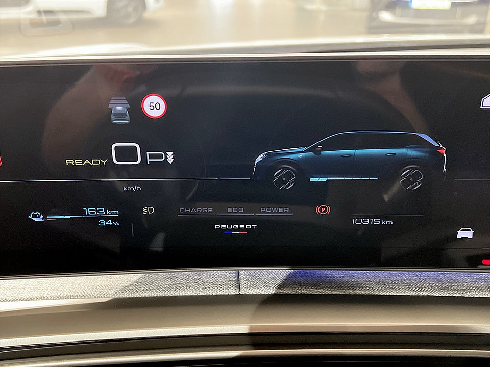 Bild på Peugeot e-5008 GT Ultimate+ - DEMO