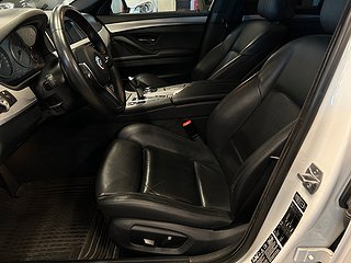 BMW 530 d xDrive Sedan M Sport S&V-däck/M-värmare/Sensorer