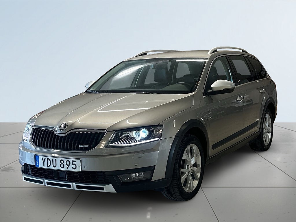 Skoda Octavia Scout 2.0 TDI 4x4 Premium Drag CANTON Kamera Mvärm Navi S&V