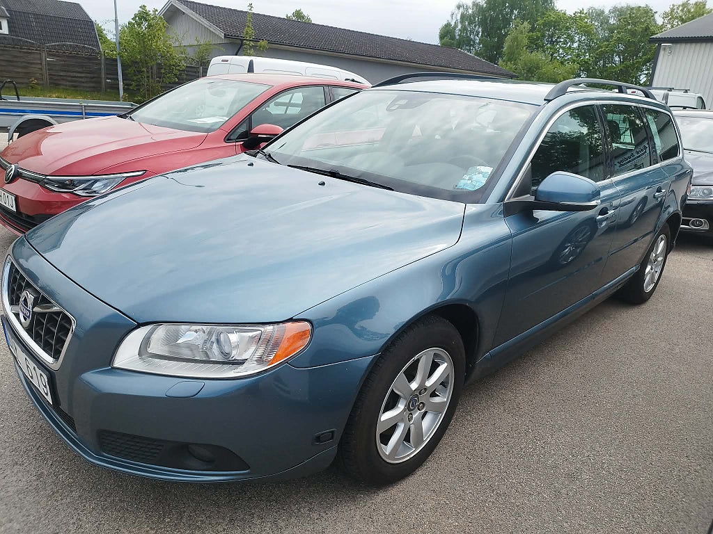 Volvo V70 T4F Momentum Euro 5