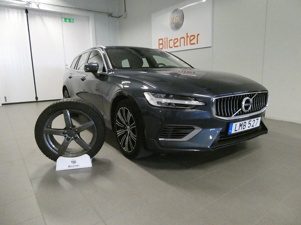Volvo V60 Recharge T6 AWD*RÄNTA 3,99%*VOC-Kamera-LR-Drag-Navi-SoV