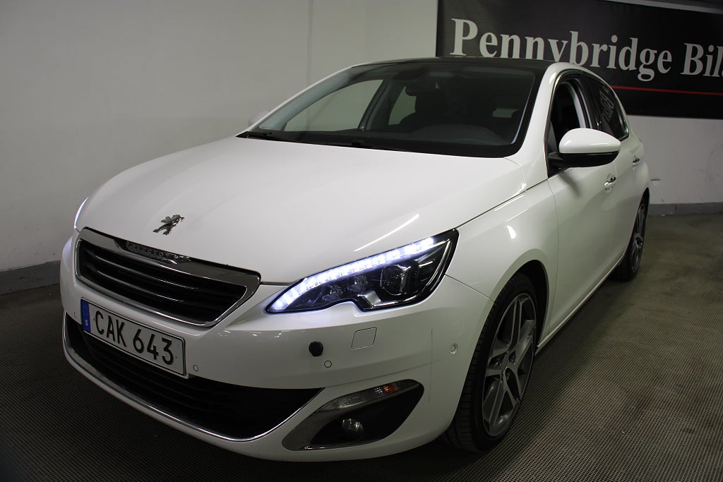 Peugeot 308 1.6 e-HDi 115 FAP Allure Panorama Navi Kamera Värmare