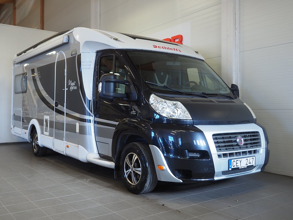 Dethleffs Black Magic Edition Låga Långbäddar I ALDE I Solcell I BM T 001