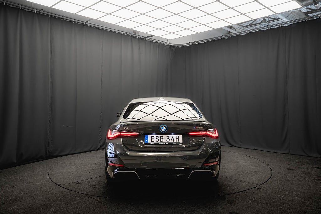 BMW i4 M50 xDrive PRO M STOLAR PANO H/K KOLFIBER ELSTOL