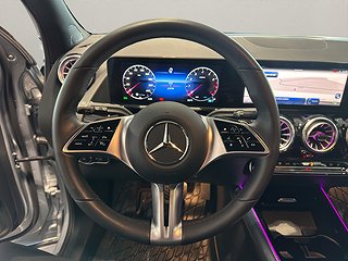 SUV Mercedes-Benz GLA 7 av 14