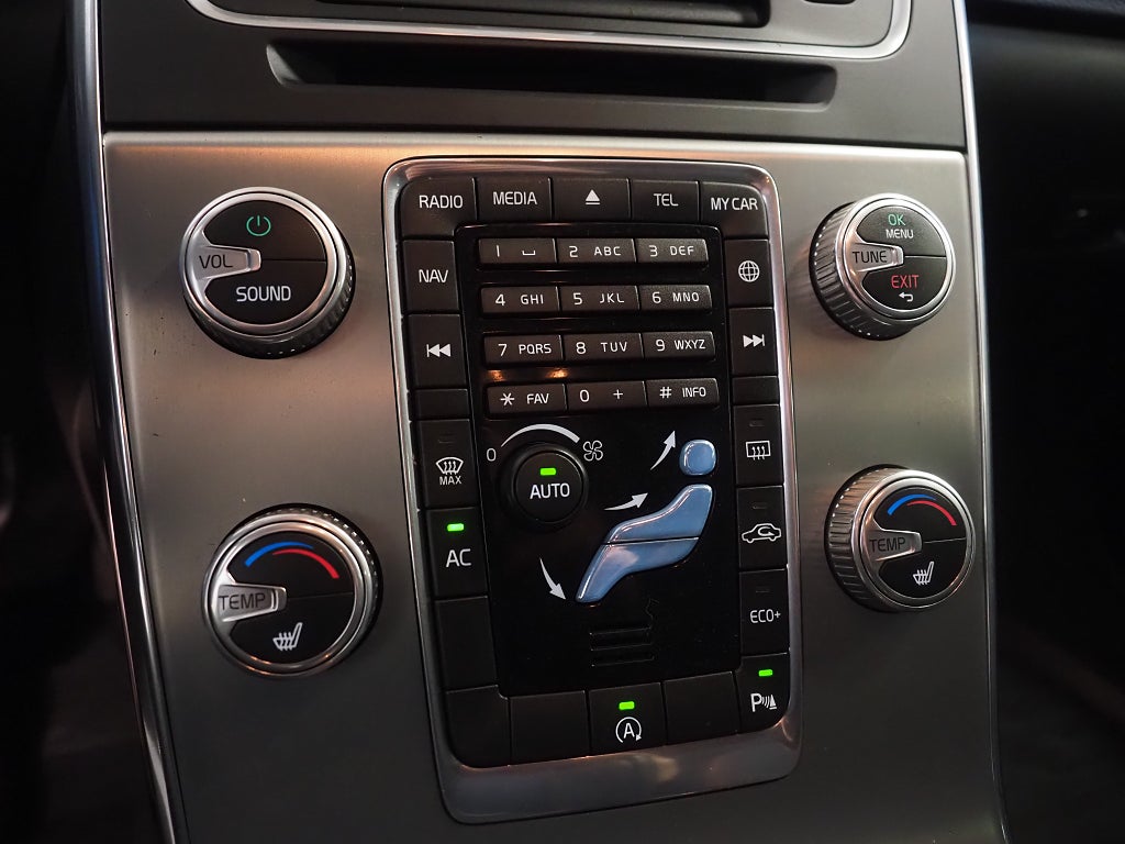 Volvo V60 D4 190hk Geartronic Momentum Business P-Sensorer D-Värm