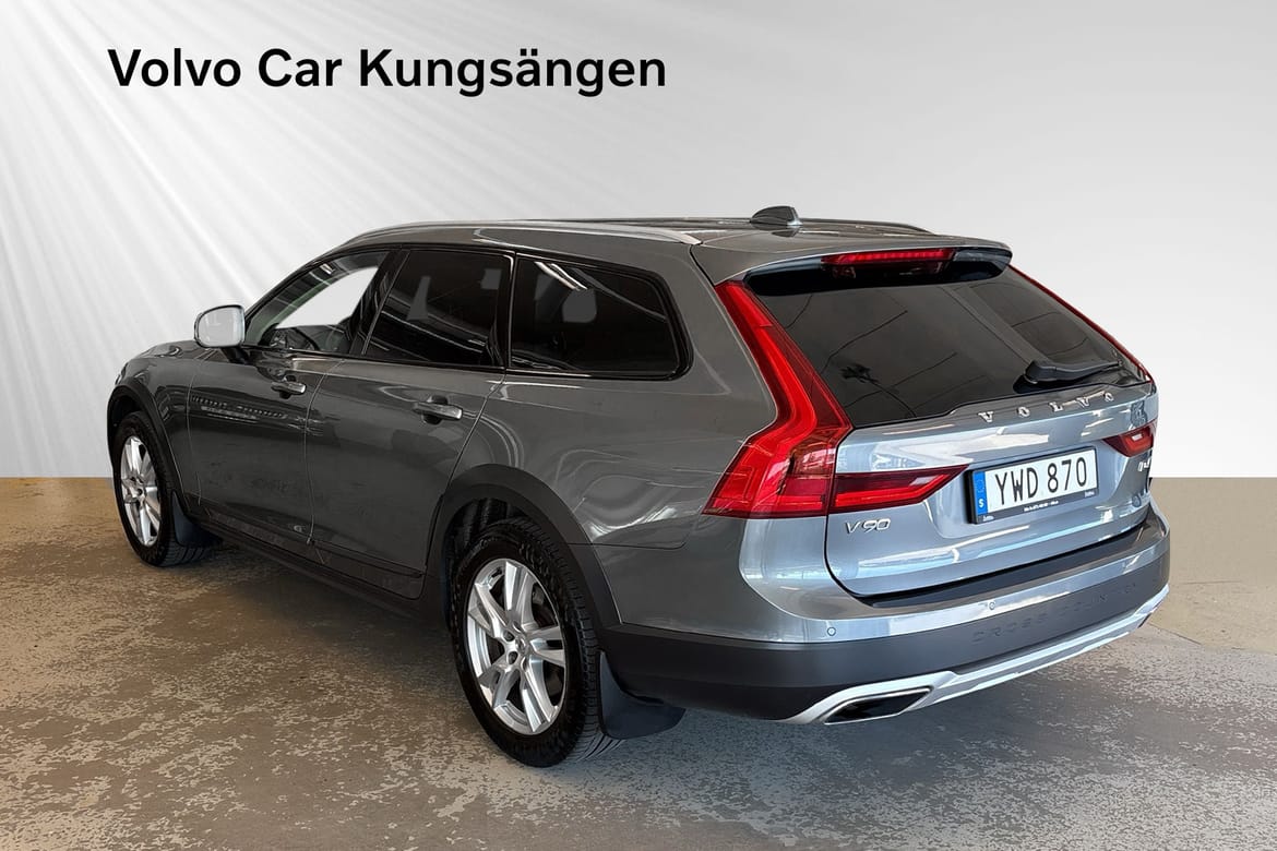Volvo V90 Cross Country 2018, bild 5/91