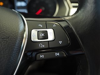 Kombi Volkswagen Passat 14 av 19