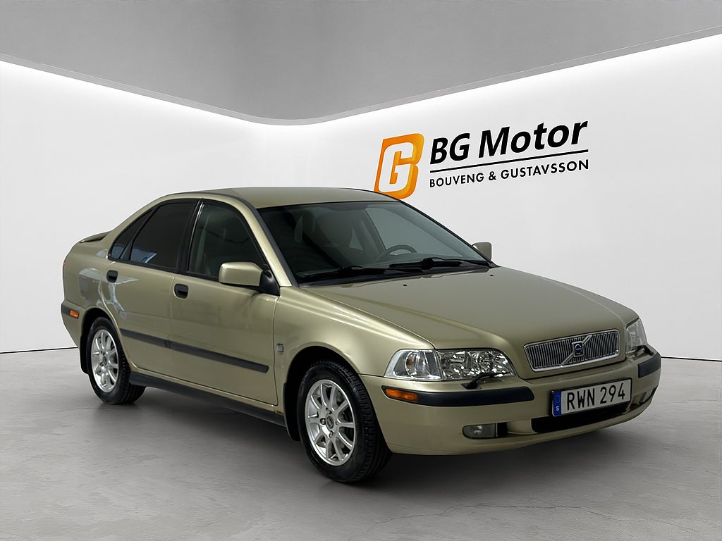Volvo S40 1.8 122hk Nybesiktad