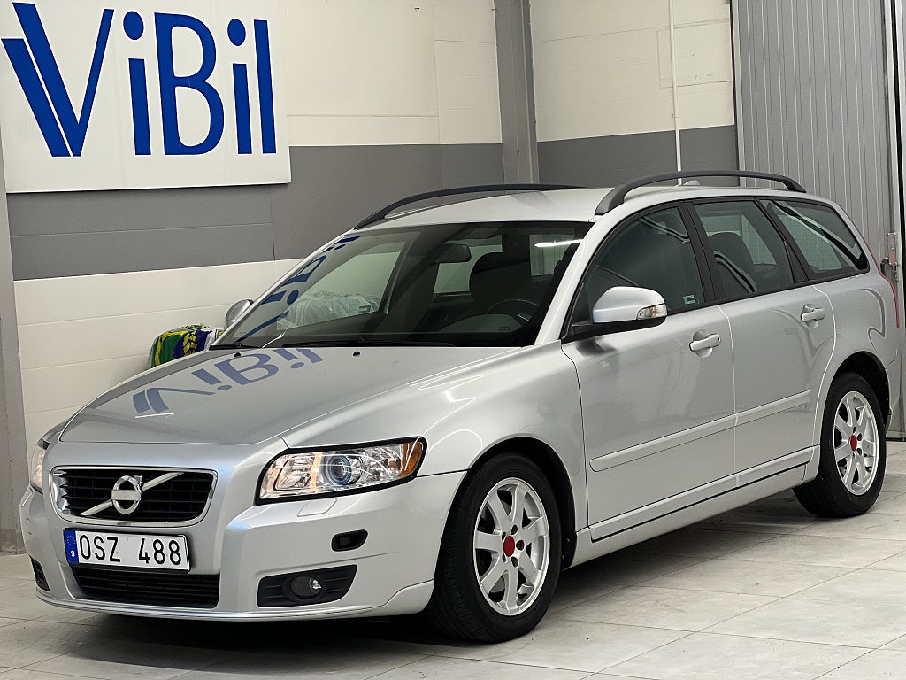 Volvo V50 D4 Geartronic Momentum M&K-VÄRMARE/P-SENSOR/FARTHÅLLARE