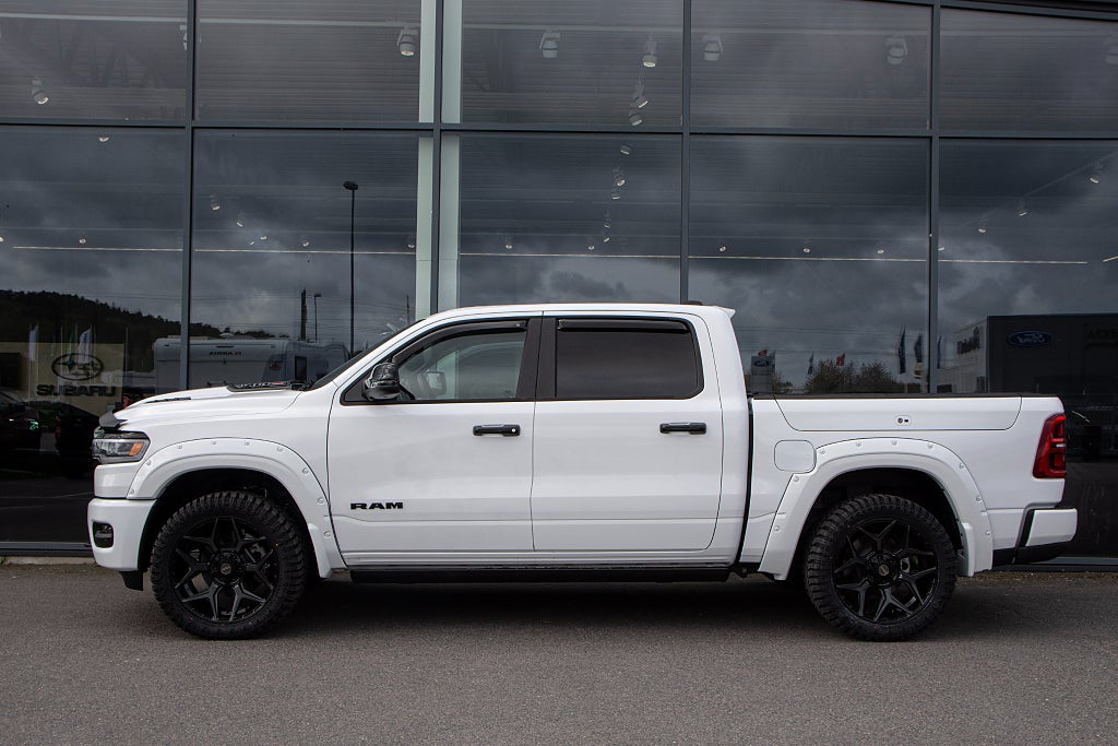 Dodge RAM 1500 Limited Night OFF-ROAD Edition / LÅG SKATT!