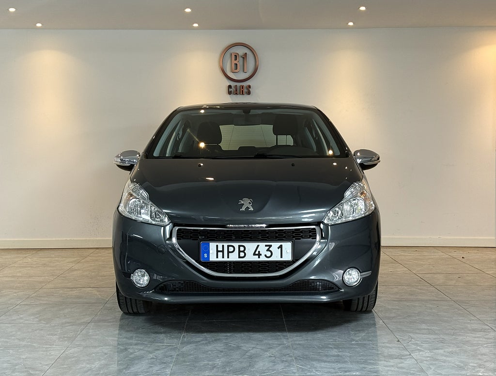 Peugeot 208 1.2 VTI EGS 82hk AUTOMAT LÅGMIL NYBES NYSERVAD DRAGKROK