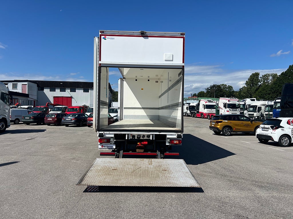 Volvo FM 410 6x2 Skåpbil, Öppningsbarsida, Bussbygg, Värmare