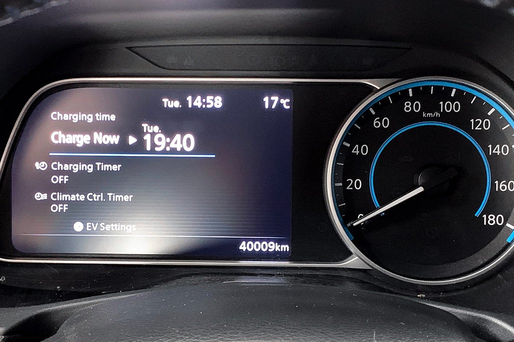 Nissan Leaf N-Connecta 39KwH MOMS 360 NAV